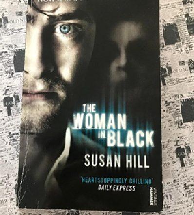 Boekrecensie: The woman in black – Susan Hill. Wat kan een geest nou doen?