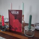 Boekrecensie: Verwarring en vervreemding in Geluk, dé handleiding van Marius Vahlkamp